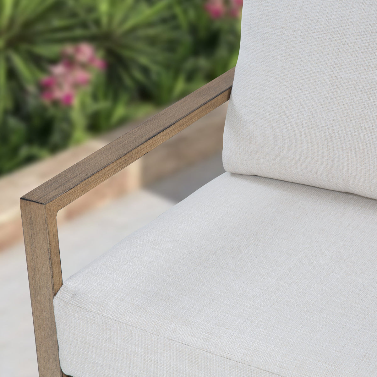 Hamarto Patio 2 Lounge Chair and 2 Ottoman With Side Table