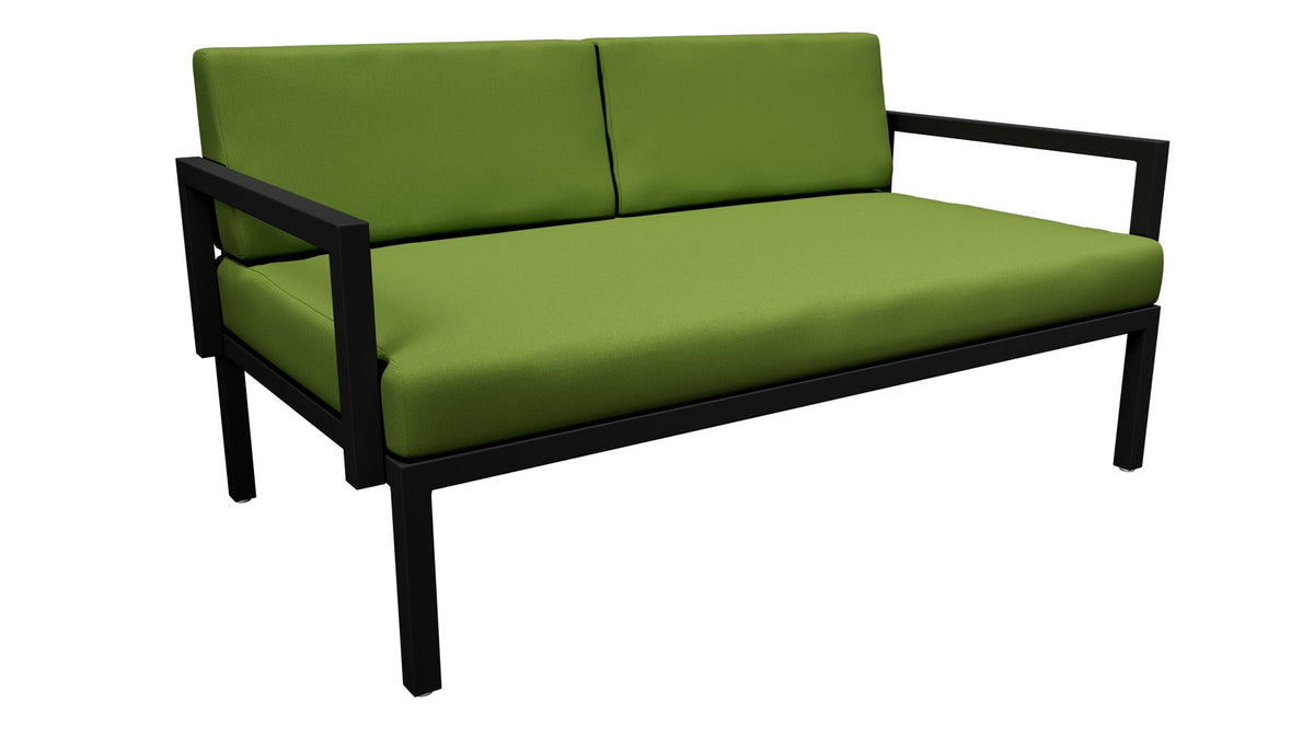 OUT-FIT Loveseat