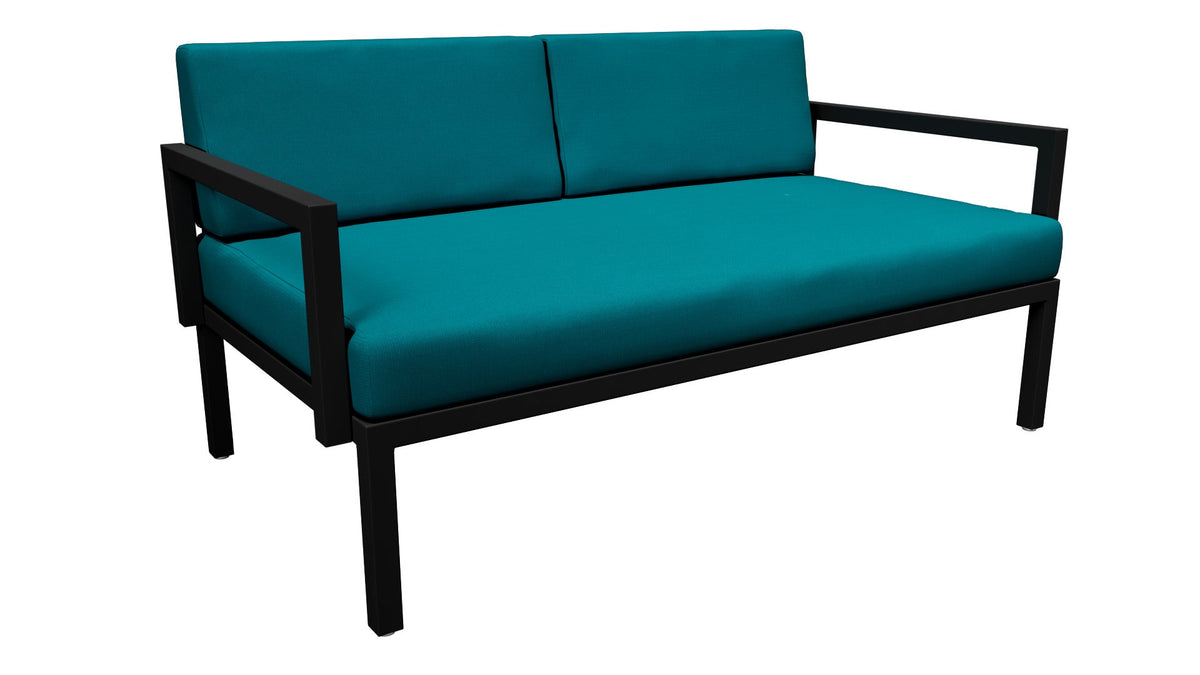OUT-FIT Loveseat