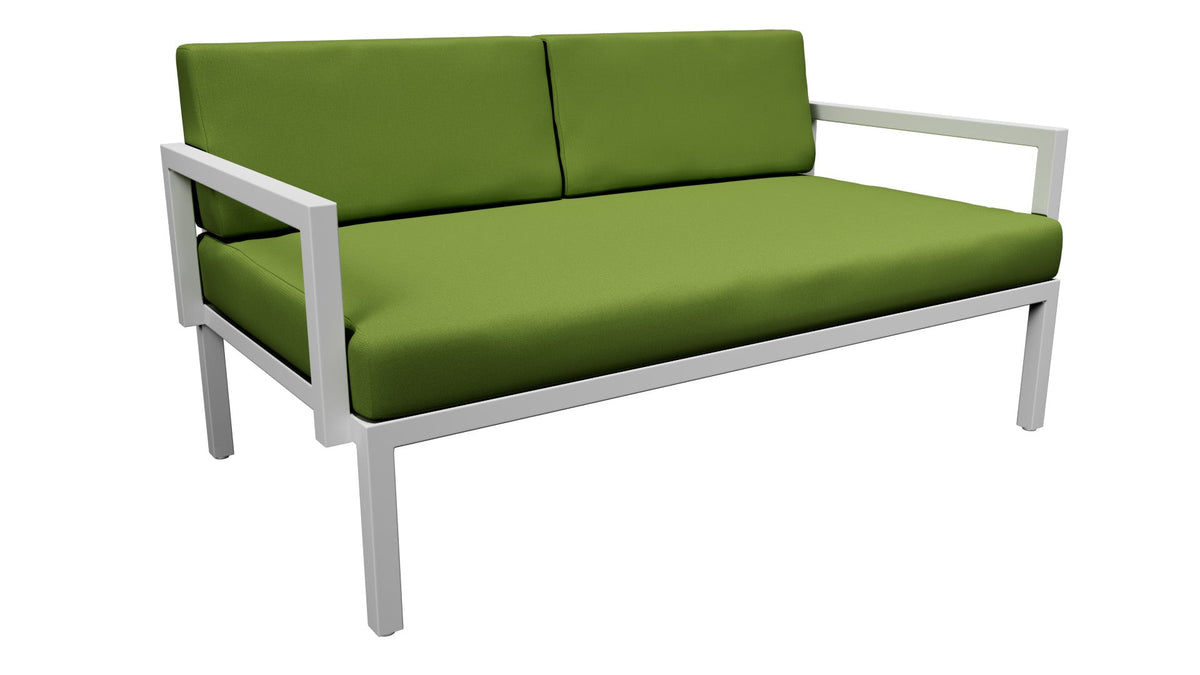OUT-FIT Loveseat