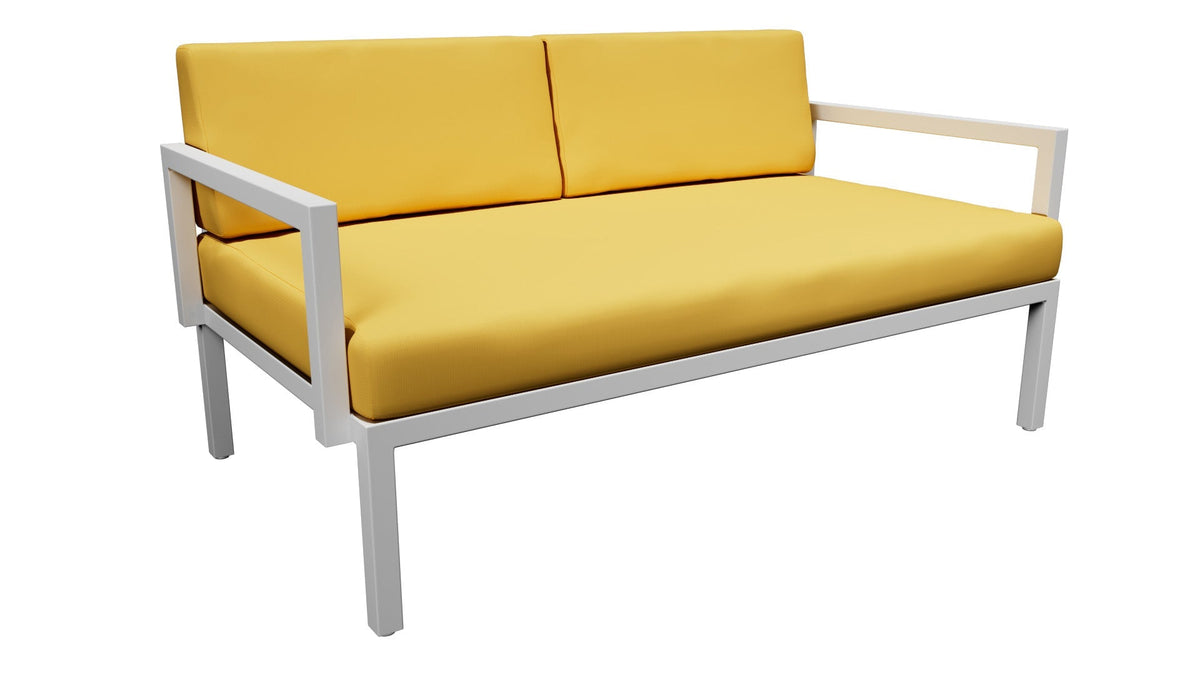 OUT-FIT Loveseat